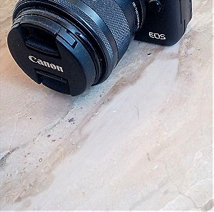 Canon EOS M10 με φακό