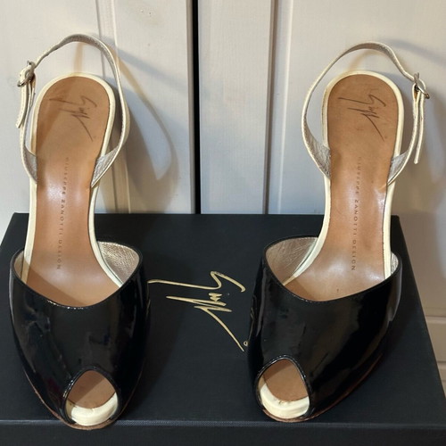 Giuseppe Zanotti patent leather peep toe pumps used, size 38