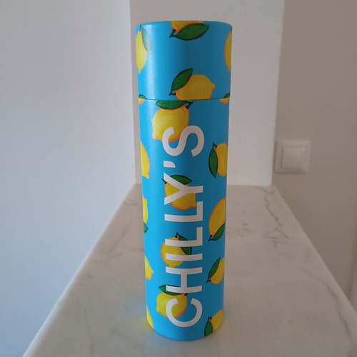 Chilly's cardboard box like new