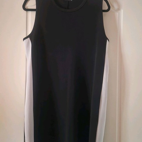 Anel dress black with white detail new, size M