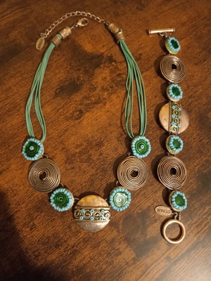 Wing ethnic necklace and bracelet set like new, silver and turquoise