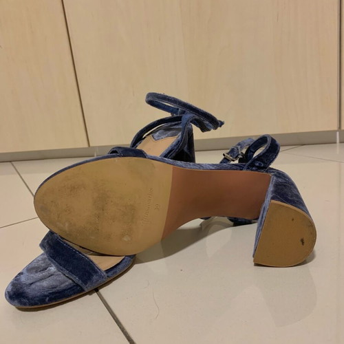 Stradivarius blue velvet sandals used, size 39