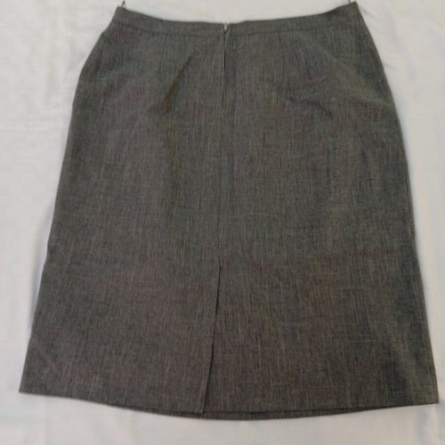 Women's skirt gray like new, size 50