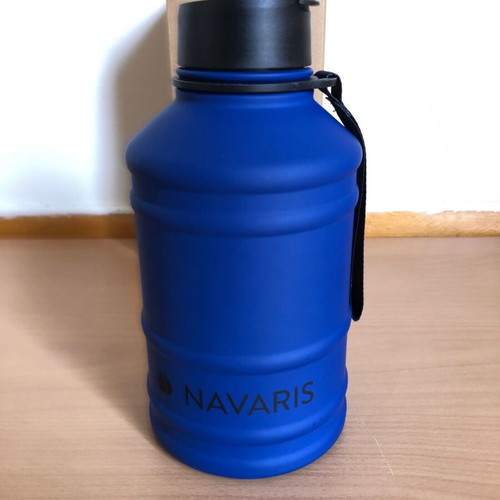Navaris Water Bottle XXL 2.2L like new, stainless steel