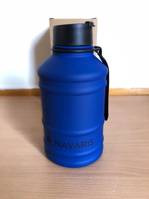 Navaris Water Bottle XXL 2.2L like new, stainless steel