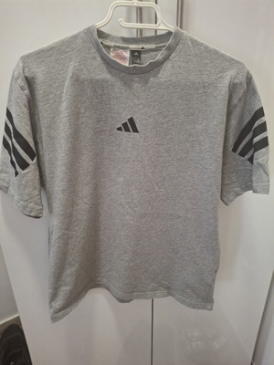 Adidas παιδικό T-shirt γκρι μέγεθος 164cm σαν καινούργιο