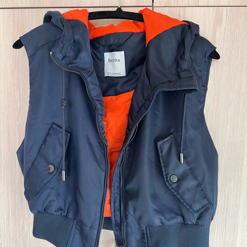 Bershka sleeveless vest with hood, new, size M, blue with orange details