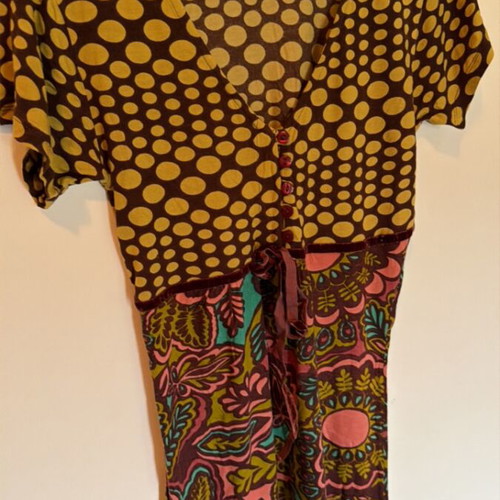 Mako dress size small like new, multicolor