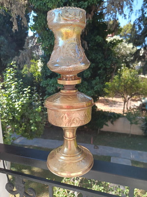 Αντίκα μπρούτζινη λάμπα πετρελαίου 19ου αιώνα σαν καινούργιο