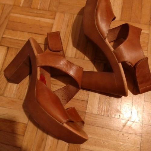 Marila leather sandals size 40 like new, brown