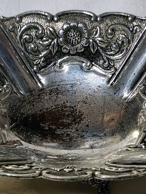 Silver-plated container like new