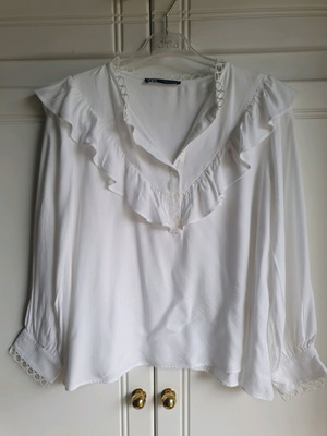Zara white blouse small like new cotton