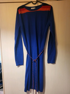Lacoste dress like new, blue royal wool, long sleeve, size 40