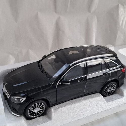 Mercedes-Benz GLC 2015 1:18 Norev collectible model new
