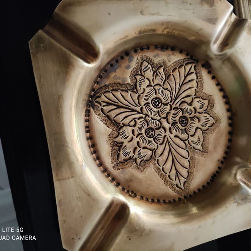 Vintage handmade ashtray like new