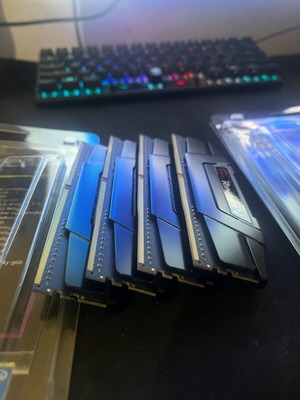 DDR4 G.SKILL Ripjaws 4x8GB 32GB 4000MHz CL-15-16-16-36 μεταχειρισμένα