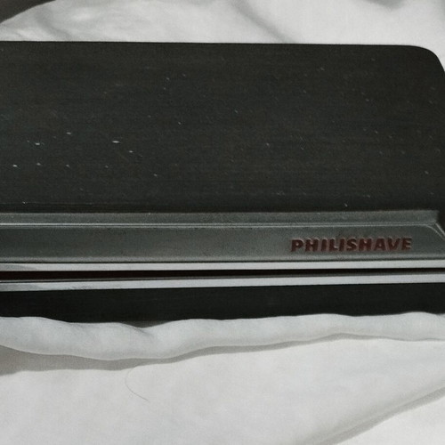 Philishave Vintage Electric Razor used with original case