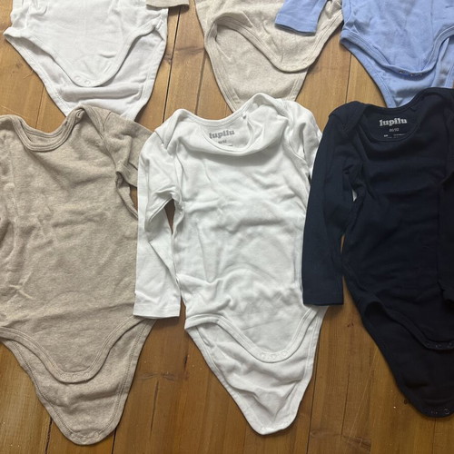 Long-sleeve baby bodysuits (onesies) 12-24 months