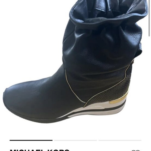 Michael Kors Randy Bootie boots size 37 like new, black leather