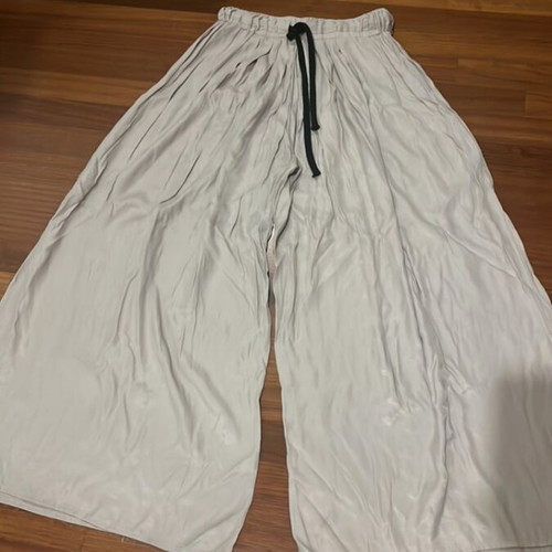 Devotion Flowy Pants like new, size S, icey beige