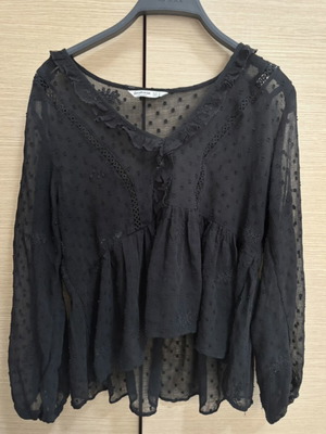 Lace Black Blouse Stradivarius like new, size M