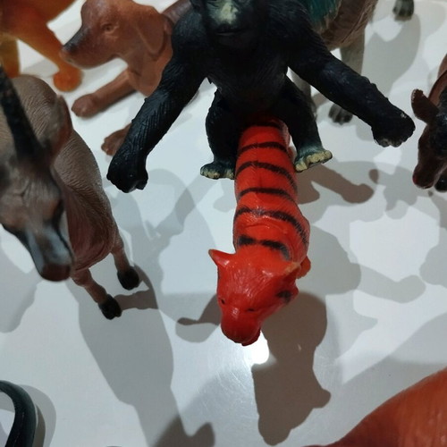 Animal figures like new, pack of 47 pieces