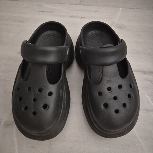 Black clogs size 38 with high sole