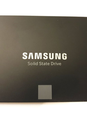 Samsung 860 EVO SSD 500GB 2,5 ιντσών σαν καινούργιο