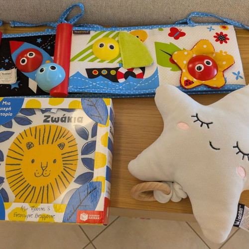 Baby toys pack like new with Fisher Price and Minene