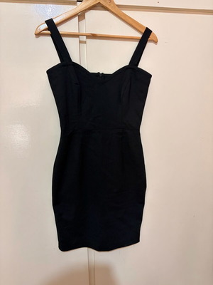 Mini dress black like new, size S