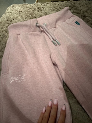 Superdry Γυναικεία φόρμα ροζ μέγεθος S καινούργια
