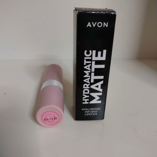 Hydramatic matte lipstick with hyaluronic acid new
