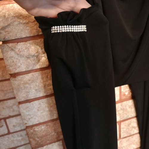Women's fantastic set like new, black