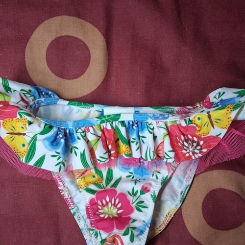 Tortue children's swimsuit like new, size 3 years, colorful