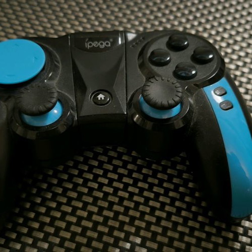 Ipega 9090 wireless controller used
