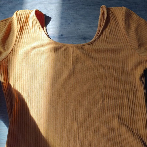Top Bandila like new, size S