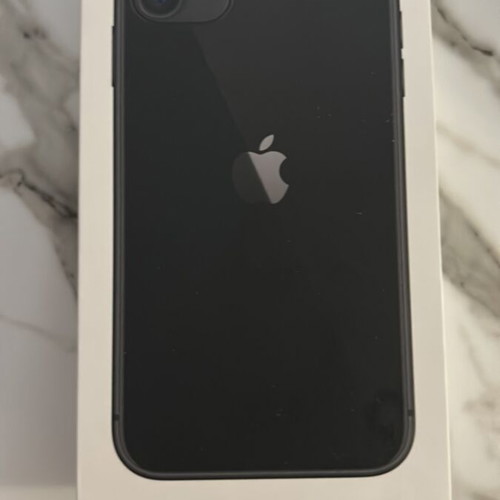 Iphone 11 64GB like new, black, minor surface scratches