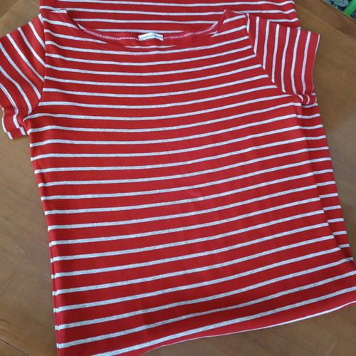 Knitted long dress used with grey thin stripe, red