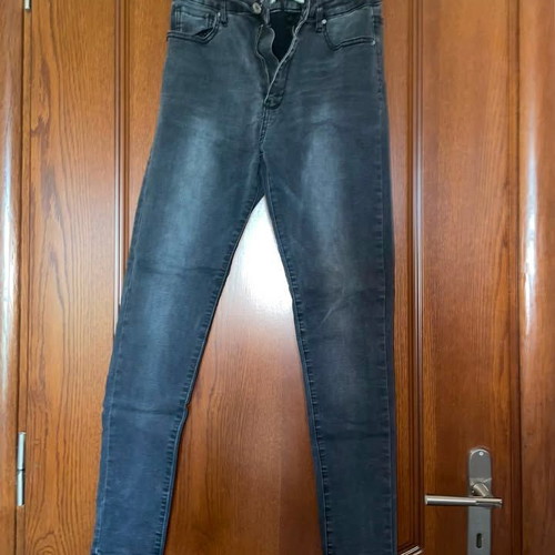 Gray elastic high-waisted jeans one size used, with pockets