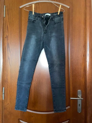 Gray elastic high-waisted jeans one size used, with pockets