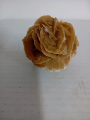 Desert rose used melted rock in nice shape