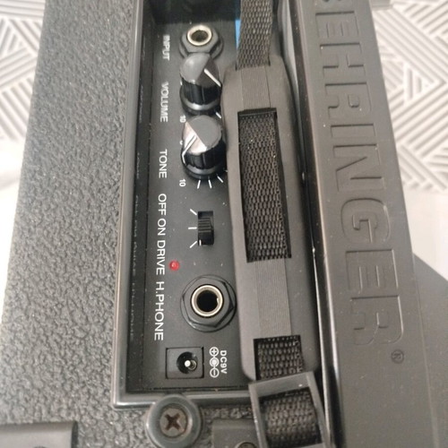 Amplifier like new, used twice