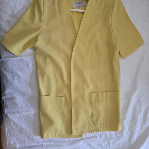 Renaldi Fashion women's summer blazer light yellow like new
