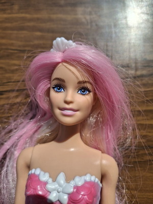 Barbie mermaid color change doll