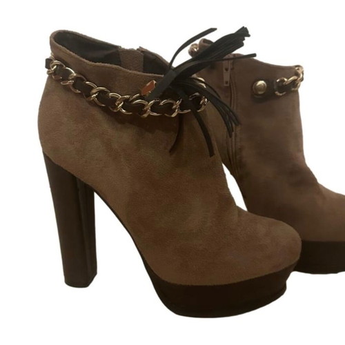 Paolo Bocelli ankle boots No39, suede and leather with gold chain
