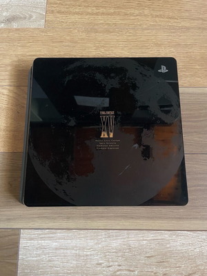 PlayStation 4 Slim Final Fantasy XV Luna Limited Edition 1TB μεταχειρισμένη