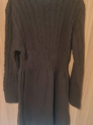 Knitted dress brown like new, warm and elegant