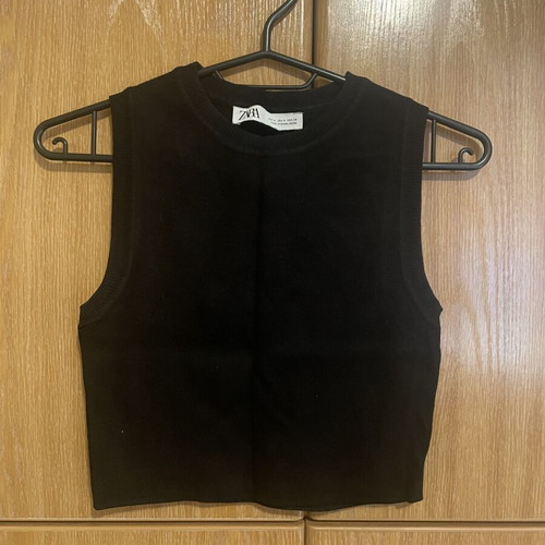 Zara black sleeveless top like new, thin knit