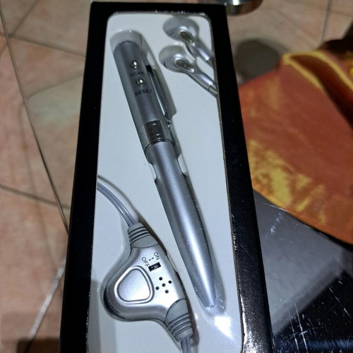 Radio FM pen with headphones new