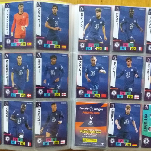 Premier League 2020-2021 Adrenalyn XL album with 425/468 cards like new